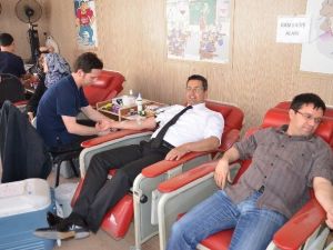Gemlik Belediyesi Personeli Kan Ve Kök Hücre Bağışladı