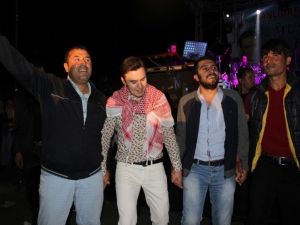 Akçakale, Mustafa Ceceli İle Çoştu