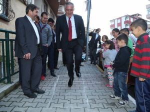 Başkan Remzi Aydın Çocuklarla Seksek Oynadı