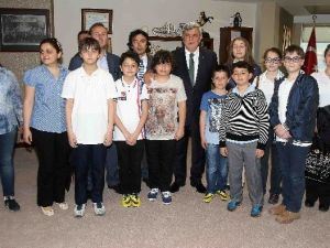 Karaosmanoğlu: ”Gelecek Çocuklarımızındır’’