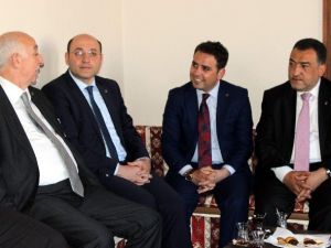 Ali Çetinbaş: MÜSİAD, 28 Şubat Sürecinde Bedel Ödeyen Bir Sivil Toplum Örgütüdür