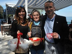 CHP Akçakoca’ya Çıkartma Yaptı