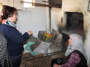 AK Parti Milletvekili Adayı Sıvacı Işıklar Halkıyla Bir Araya Geldi