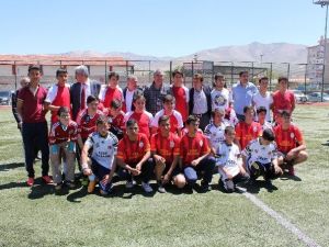 Ünlü Teknik Adam Aybaba, MHP’li Adaya Destek İçin Niğde’ye Geldi