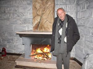 Yüksek Mimar Dekoratör Fikret Tekiner;