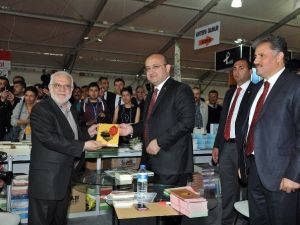 4. Malatya Anadolu Kitap Fuarı Açıldı