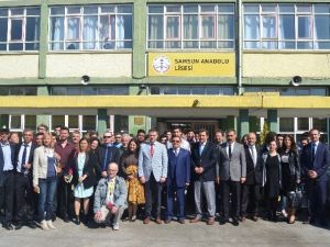 “Comenius Projesi” Yabancı Öğretmen Ve Öğrencileri İlkadımda