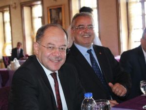 Sağlık Eski Bakanı Prof. Dr. Recep Akdağ: “AK Parti İktidarının Düşmesi Bizi 30 Yıl Geri Götürür”