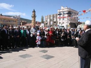 Yozgat’ta Belediye Başkanı Ve Milletvekili Çöp Topladı
