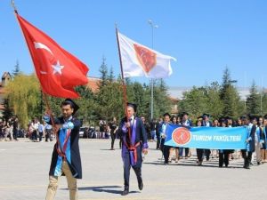 Turizm Fakültesi Ve Üset MYO’da Mezuniyet Sevinci