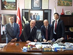 Karaisalı Belediyesi İle Ziraat Bankası Arasında İşbirliği Protokolü