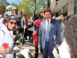 Keçiören’in Bisikletli Geri Dönüşüm Timi Yola Çıktı