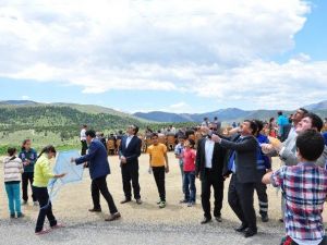 Ekinözü’nde Hıdırellez Sevinci, Uçurtma Şenliği İle Birleşti