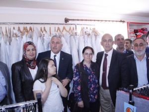 Dörtyol Belediyesi Sosyal Market Açtı