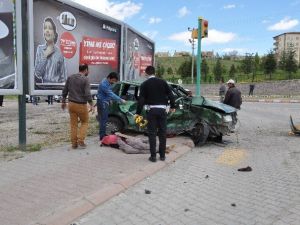 Ürgüp’te Trafik Kazası: 2 Ölü, 3 Yaralı