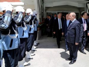 İçişleri Bakanı Öztürk, Başkan Sekmen’i Makamında Ziyaret Etti