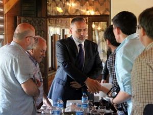 Milletvekili Adayı Hacıeyüpoğlu: “Muhalefet Boşa Kürek Çekiyor”