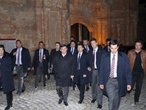 Başbakan Davutoğlu Doğubayazıt’ta