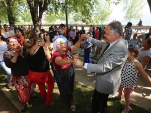 Selçuk’ta Hıdırellez Coşkusu