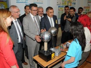 Mereto Eteklerinde Bilim Fuarı