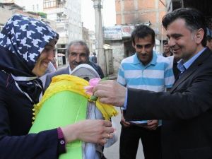 Bağlar’da HDP’li Adayların Esnaf Ziyaretleri Ve Seçim Büro Açılışları Devam Ediyor