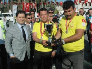 112 Motosiklet Rallisi Yarışlarını Muğla Ekibi Kazandı
