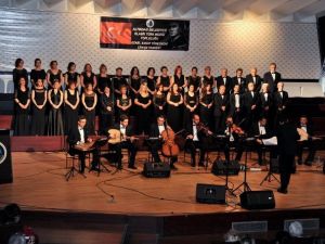 Altındağ Belediyesi Tsm Korosu Kulakların Pasını Sildi