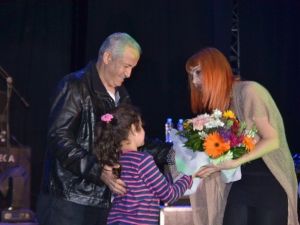 Aylin Aslım’dan Muhteşem Performans