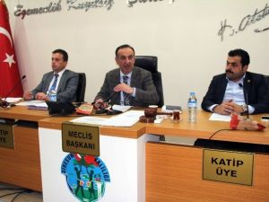 CHP’den Önce Teşekkür, Sonra Eleştiri