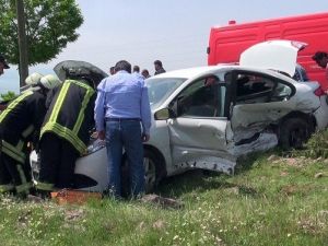 Körfez Belediye Başkan Yardımcısı Trafik Kazası Geçirdi