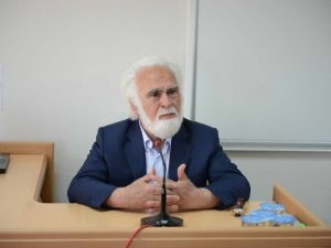 Atasoy Müftüoğlu: İslam Toplumları Bütünden Ayrı Hayatlar Yaşıyor