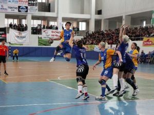 Kupa Şampiyonu Seriye Avantajlı Başladı