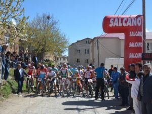 Tatvan’da Uluslararası Dağ Bisikleti Yarışması