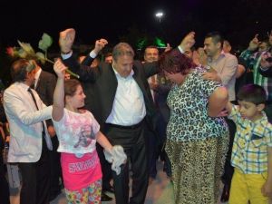 Yunusemre’de Romanlara Unutulmaz Gece