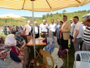 Balkız Ziyaretlerini Sürdürüyor