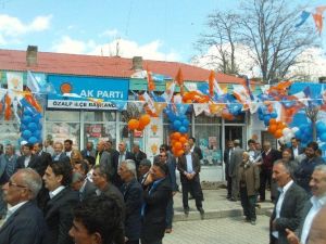 AK Parti Özalp Ve Saray’da Seçim Bürolarını Açtı