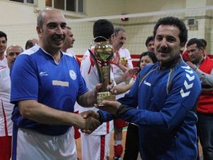 Van’da Kurumlar Arası Voleybol Müsabakası