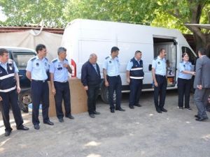 Açılış Kurdelesini Bayan Meclis Üyeleri Kesti