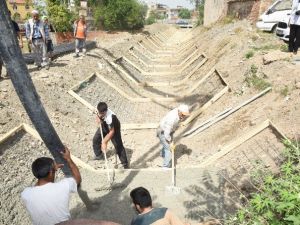 Kırtık Deresinde Islah Çalışmaları Başladı