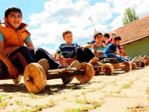 Buda Tahta Araba Yarışı