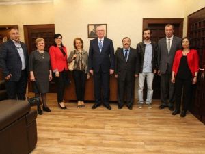 Başkan Kurt, Odunpazarı Kent Konseyi Üyeleri İle Buluştu