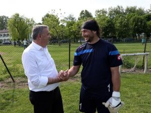 Başkan Toçoğlu Sakaryasporlu Futbolcuların Antremanına Katıldı