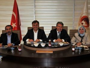 Milletvekili Üstün, Belediye Meclis Toplantısı’na Katıldı