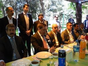 İki Aile Arasındaki Husumet Barış Yemeğiyle Sona Erdi