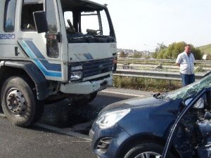 İzmir’de Trafik Kazası: Bir Ölü