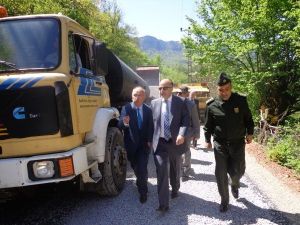 Vali Azizoğlu Yol Çalışmalarını Denetledi