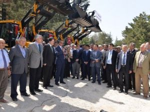 Kütahya’ya 7 Kanal Kazıcı Ve 84 Yangın Su Tankeri Daha