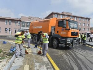 Büyükşehir’den Hastanelere Temizlik Desteği
