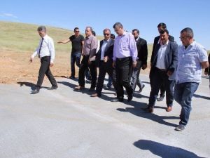 Kırsal Mahallelerin Yolları Betonlaşıyor