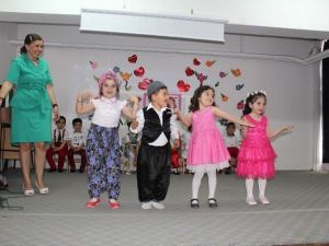 Anasınıfı Öğrencilerinden Anneler Günü Etkinliği